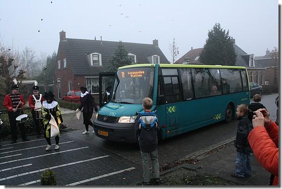 En er kwamen zelfs pieten met de bus!