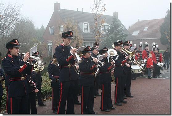 Het muziekkorps speelde Sinterklaas liedjes.