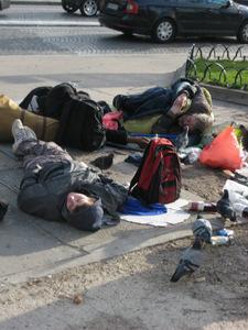 ..als je dan toch een beetje rustig aan moet doen en op dit moment Hans ook niet omkomt in het werk dus die kan de afdeling Klein Onderhoud ook best wel even sluiten, dan kan je net zo goed eens een