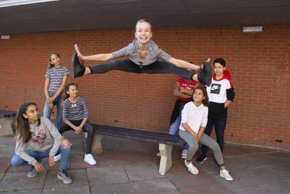 .. Officiele Talentscho Topsport en topdans Thorbecke is de grootste officiële Topsport Talentschool van Nederland en een vooropleidingsschool voor hbo-dans van het Lucia Marthas Institute for