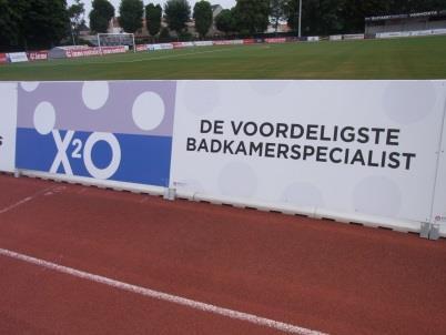 Panelen: Losstaand paneel voor de hoofdtribune 1,00m x 2,00m