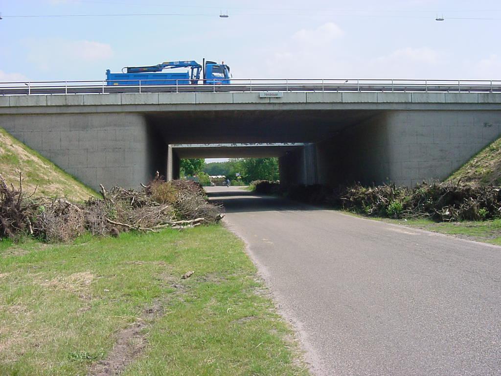3 dassentunnels Geplande (en gewenste) passages A27: Hollandsche Rading, dassentunnel met rasters Utrechtseweg: Fauna-veetunnel Spoorlijn Hilversum-Utrecht: Laapersheide, kleine faunatunnel,