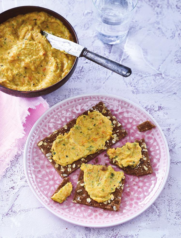 Ooit gedacht dat je de dag zou beginnen met groente op je boterham of cracker? Met dit recept is dat alles behalve een straf.