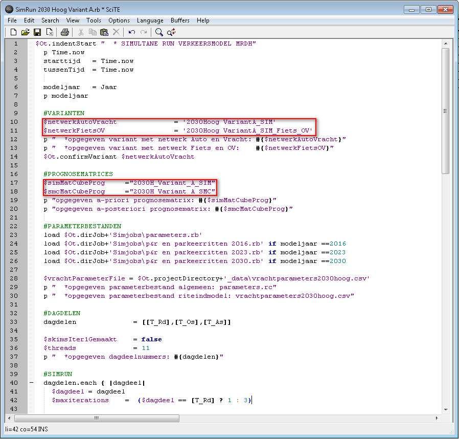 Figuur 4.3: Aanstuurfile Simultane modelrun en aan te passen variabelen De Simultane Run kan worden gestart op de auto-variant 2030Hoog Variant _A_SIM.