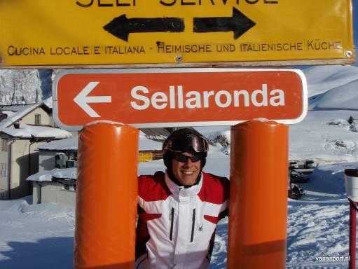 Deze SkiSafari wordt gekenmerkt door de mooie uitzichten (onder andere het Sella-massief en de Rosengarten) en de vele ski-kilometers die gemaakt kunnen worden.