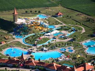 Waterpretpark aqua city H8900 Zalaergerszeg,furdo setany 2 Het park is gelegen op een 50 km van de woning en