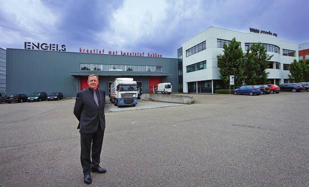 ENGELS GROUP INHOUDSOPGAVE 2 Engels Group 4 Brandweer Engels levert producten in dienst van logistiek en een beter milieu, met een sterke nadruk op