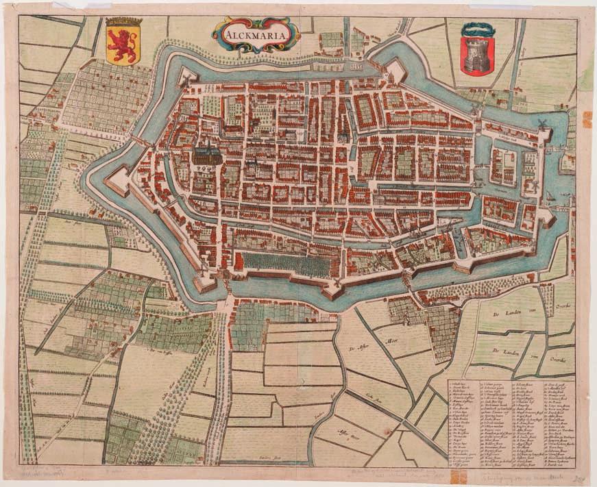Op de kaart van Blaeu uit het midden van de 17 de eeuw zien we ook de inmiddels aangelegde Schermerpoort in de aarden wallen die de steden omringden.
