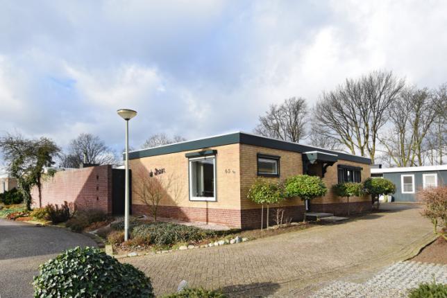 ALGEMEEN Adres : Op de Peelberg 65, 6049 EX Herten (Roermond) Bouwjaar : omstreeks 1968 Gebruiksoppervlakte van de woonfunctie : circa 80 m² Externe