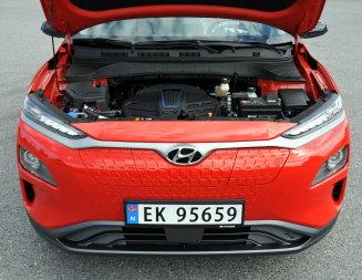 Specificaties Hyundai Kona Electric 64 kw Premium Maten en gewichten Lengte x breedte x hoogte Wielbasis 418 x 180 x 157 cm 260 cm Gewicht Aanhanger Aanhanger geremd 1.