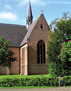 Chaam - Ledevaertkerk (prot.) Dorpsstraat 1 De maten van deze oude, veldstenen kerk waren oorspronkelijk veel groter dan nu.