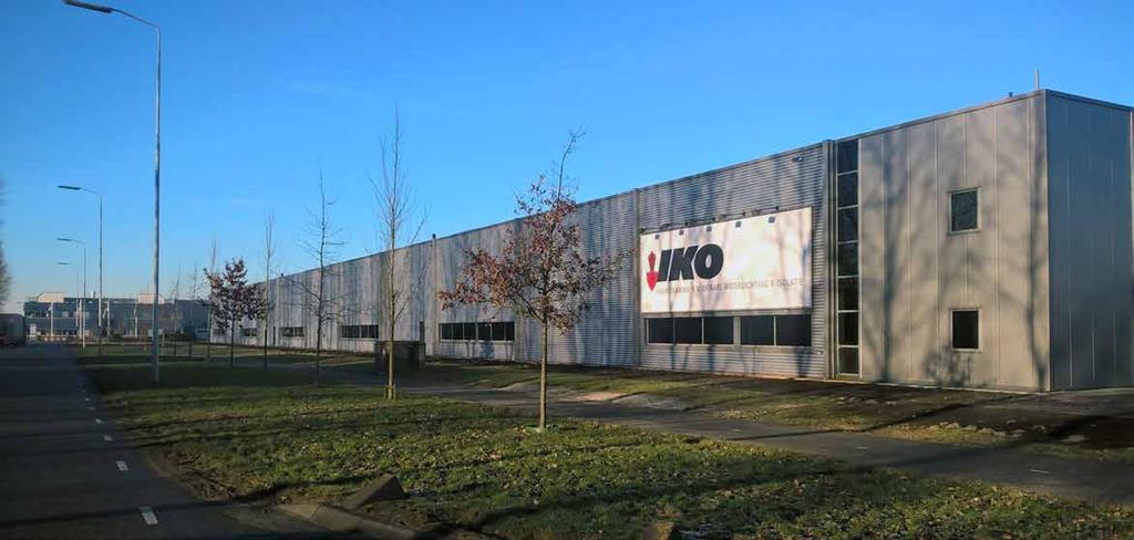 IKO breidt uit met nieuwe opslagruimte en training center IKO ZET DE TOON IN NEDERLAND: PRODUCENT VAN DAKBEDEKKING, VLOEIBARE WATERDICHTING, ISOLATIE EN TOEBEHOREN.