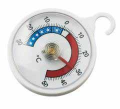 8. De temperaturen Te koelen voedingsmiddelen moeten verkocht worden vanuit een gekoelde ruimte die voorzien is van een goed geplaatste, afleesbare thermometer.