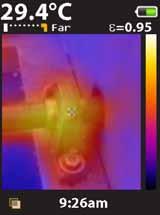 De combinatie van een infraroodwarmtebeeld en het zichtveld voor gebruik in krappe ruimtes biedt een duidelijke oriëntatie