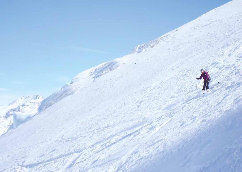 HET SKIGEBIED _ PAMPEAGO - OBEREGGEN CAVALESE - PREDAZZO _ Het skigebied bekijken: www.valdifiemme.info Het skigebied Val di Fiemme is gelegen in de Dolomieten van Trento in Italië.