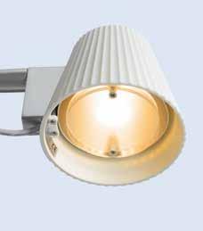 Dankzij de draaibare arm kan de lamp het lichtpunt exact richten op het te verlichten object, ongeacht de lamp aan