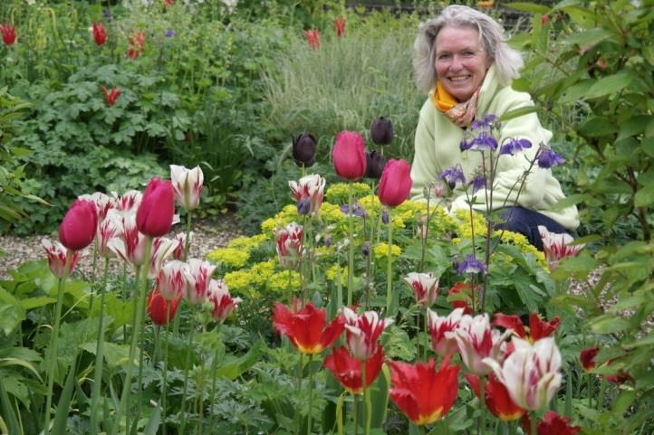Woensdagmiddag 24 oktober 2018 Jacqueline van der Kloet: Bloembollen in combinatie met vaste planten In haar lezing met als motto 'Magical mixes', vertelt Jacqueline van der Kloet, over haar