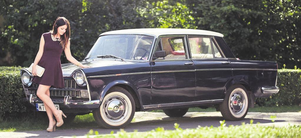 Het was een zonnige dag en zat met mijn ouders achterin de witte (met een zwart dak) Fiat 2100 met aan het stuur oom George met naast hem tante Tineke na een bezoek aan de trouwreceptie in de