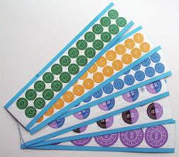 Materiaal: Vinylweefsel (B-500).Verpakking: 25 kaarten per doos.andere afmetingen, kleuren en materialen zijn verkrijgbaar op aanvraag Diameter Labels per kaart 15,00 24 25,00 10 35,00 5 Artikelnr.