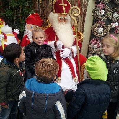 Het klusteam Naar de kerstmarkt bij intratuin We hebben het erg naar ons zin in de nieuwe BSO