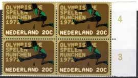 54, zegels 1,2 en 4,5 BOD 1 Nederland PF 1012-1014 in blokken van 4 F,00 BOD 1 Nederland GB 4 x 19 met kl.
