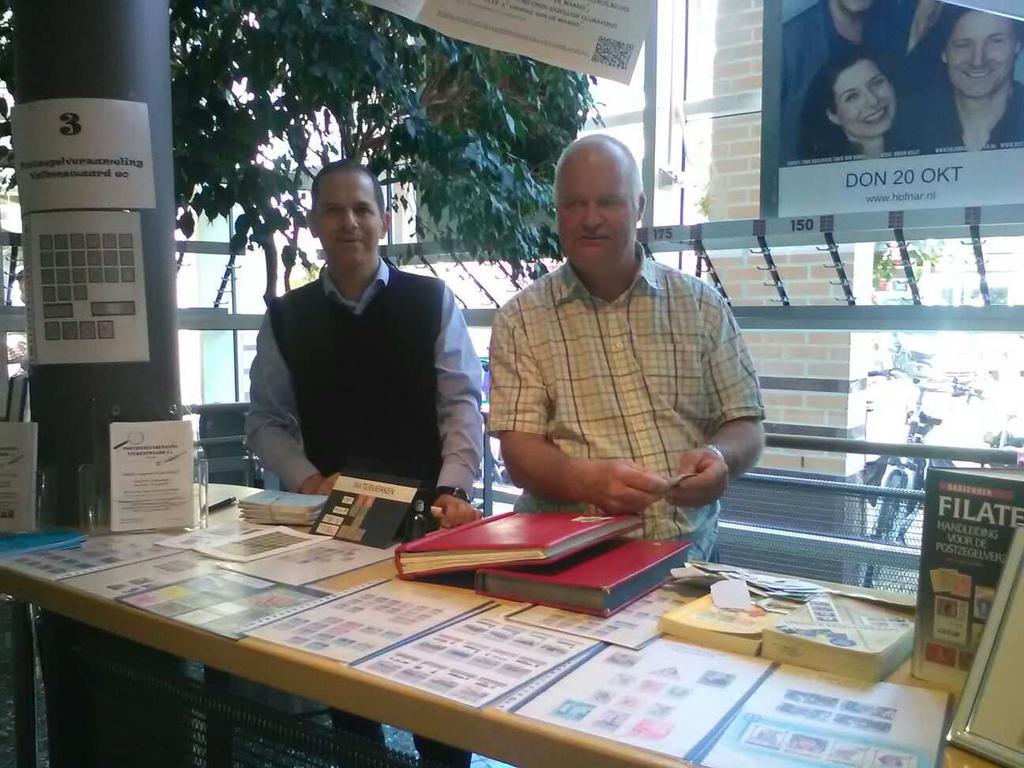 NIEUWS SENIORENMARKT VALKENSWAARD Ook dit jaar was onze vereniging weer vertegenwoordigd op de Seniorenmarkt in de Hofnar te Valkenswaard.