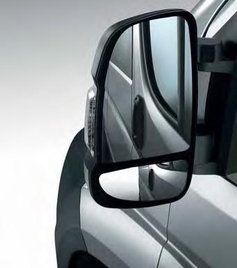 Het onderste deel van de grote buitenspiegels is voorzien van een groothoekspiegel, zodat u de omgeving van de auto nóg beter in de gaten kunt houden.
