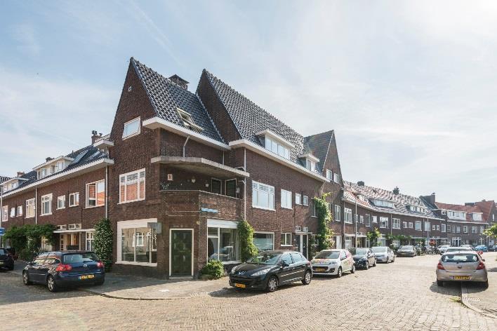 MARIA VAN REEDESTRAAT 21 in UTRECHT De woning Op een goede locatie in Tuinwijk bieden wij deze ruime 4-kamer benedenwoning te koop aan.