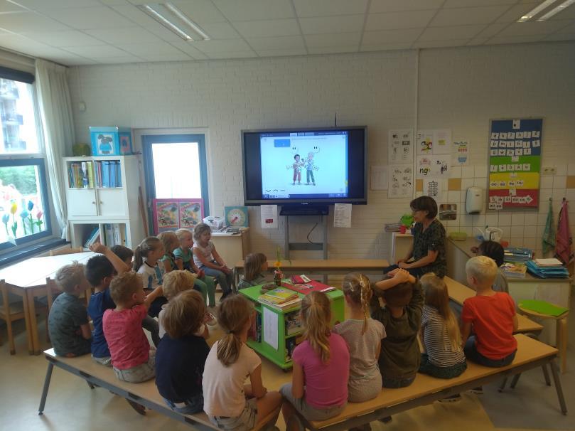 en gasten veilig en kan iedereen ons mooie centrum zonder enige drempel bezoeken. Dank voor uw begrip en medewerking. Groet, Leo Onderbouw: Kijk ze daar eens knap zitten: onze nieuwe groep 3!