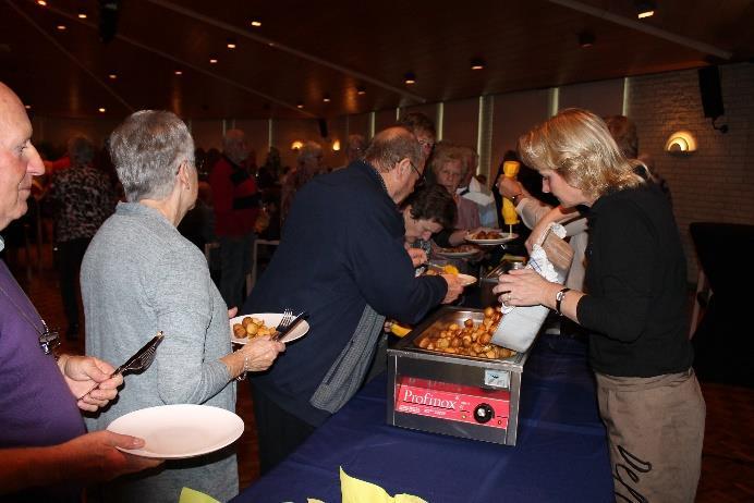 A.S.V. OOSTFLAKKEE Nieuwsbrief nr. 10 november 2018 POTERAVOND Op vrijdag 16 november organiseren we de specialiteit van ons mooie eiland Goeree-Overflakkee, de poteravond.