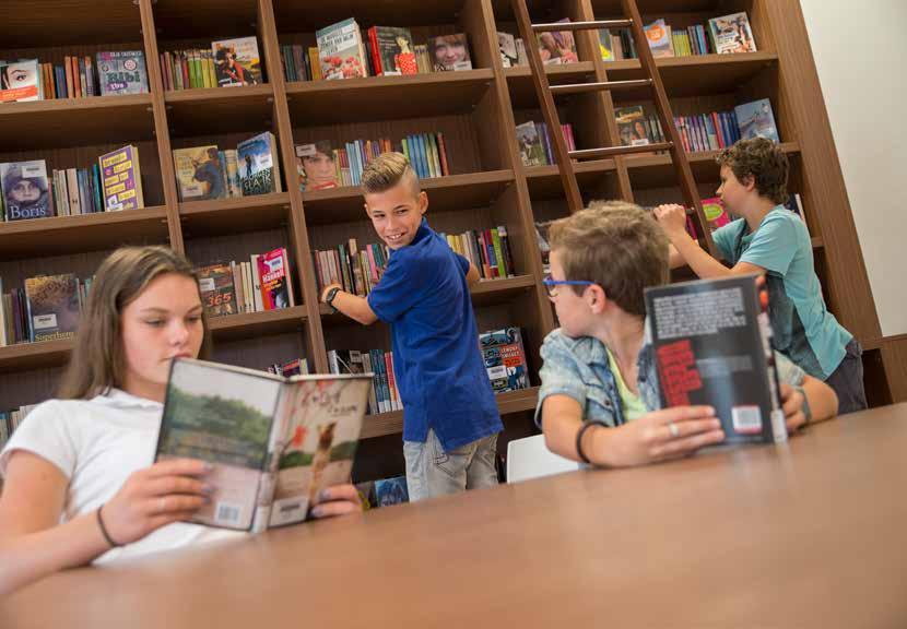 Kleine school, grote mogelijkheden Het onderwijs op de Uilenhof is een mooie mix van de traditionele mavo en het ontdekkende, uitdagende onderwijs van nu.