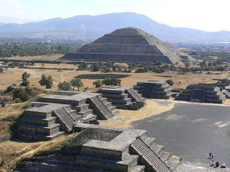 Pyramides van Teotihuacan (Mexico) Eeuwpaal 200 Hoeveel inwoners had het Romeinse Rijk in deze tijd, schat je?