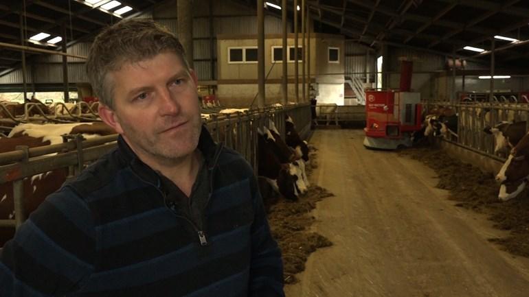 Foto: Omroep Gelderland 'Onvoorstelbaar hoeveel boerengezinnen naar de kloten gaan' WOOLD - Voor melkveehouders is het een spannende maand. Waarom?