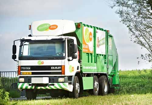 04 instructieboekje vrijwilligers sita nederland 05 Werkkleding en beschermingsmiddelen Het dragen van een zichtbaarheidshesje is verplicht, om goed gezien te worden in het verkeer, je kan er een