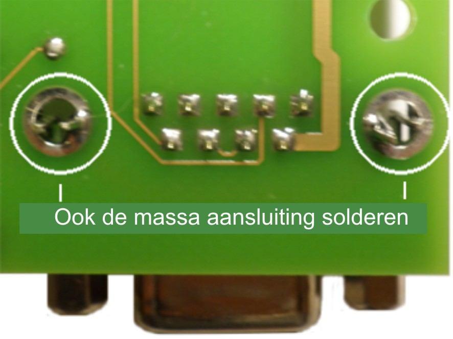 11. Voor iedere Servo aansluitingen worden nu de 3-polige connectoren op hun plaats vast gesoldeerd. 12. Eventueel voor de versie: a.