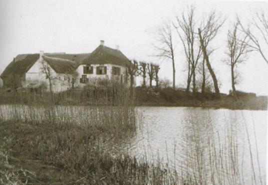 De vooroorlogse boerderij De Thornsche Hof in Wercheren, daterend uit het einde van de 18 e