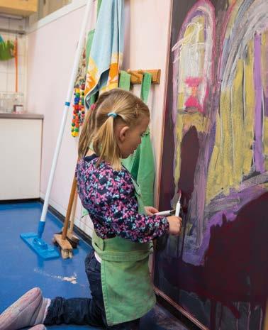 Ons onderwijs richt zich uiteraard op goed leren lezen, schrijven en rekenen, maar we gaan nog Elke dag verloopt volgens een vast ritme. Dit geeft kinderen veiligheid en een stapje verder.