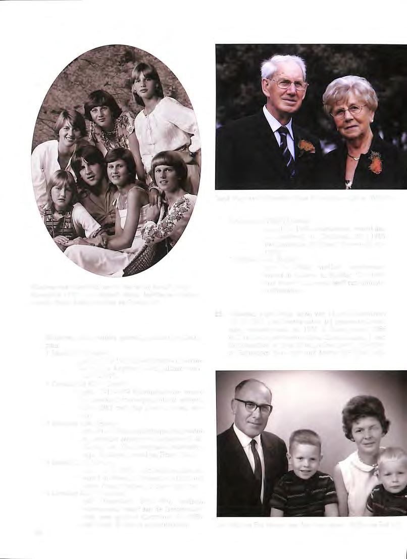 Henk Wulp en Nel Vendel bij hun 50-jarig huwelijk in 2002 (24). Kinderen van Henk Wulp en Nel Vendel bij hun 25-jarig huwelijk in 1977: v.l.n.r: staand: Mmja, Marlies en Franka; zittend: Brigit, Henk, Carolien en Connie (24).