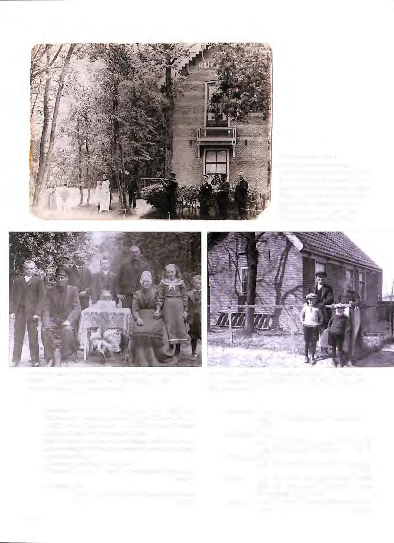 Foto omstreeks 1904. Jachtopziener Freek Wulp woonde met zijn gezin op Kijk-uil. V.l. n.1'.