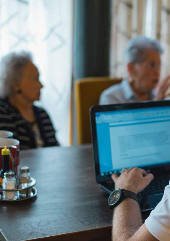 Wat maakt bewoners verdrietig 9 procent van alle bewoners en mantelzorgers die hun verpleegof verzorgingshuis waardeerden, beoordeelt deze met een 6,5 of lager.