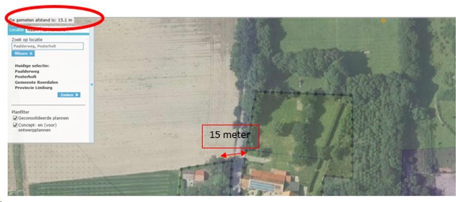 16: afstanden tot terrasfuncties T1 en T2 (juridisch-planologische situatie) De kortste afstand van aangeplante bessenstruiken (aanplant oktober 2017) tot het perceel Paalderweg