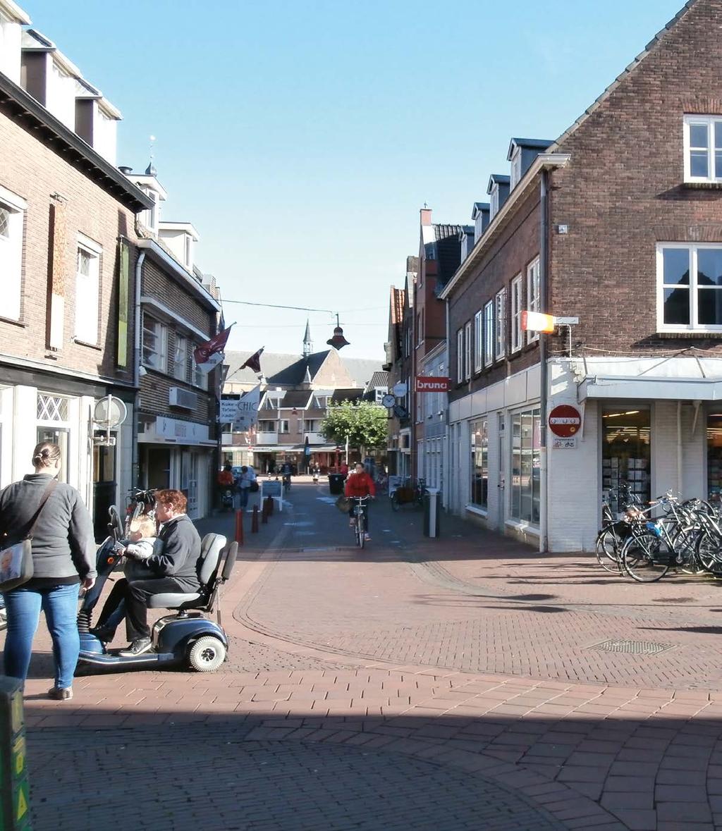 Uitstraling plein 4 Materiaal: natuursteen keien met omranding van