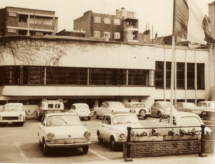 buurhuis aan de kant van de Grand Bazar.