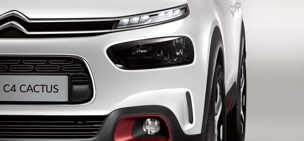 EEN COMPACTE BERLINE MET EEN EIGENTIJDS EN GEDURFD DESIGN De Nieuwe Citroën C4 Cactus verleidt onmiddellijk met zijn nieuwe lichtsignatuur vooraan.