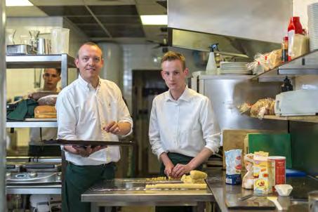 Renovatie schoolpleinen De Thermiek, Blauwe Vogelweg De realisatie van de nieuwe thematische schoolpleinen is in 2014 gestart