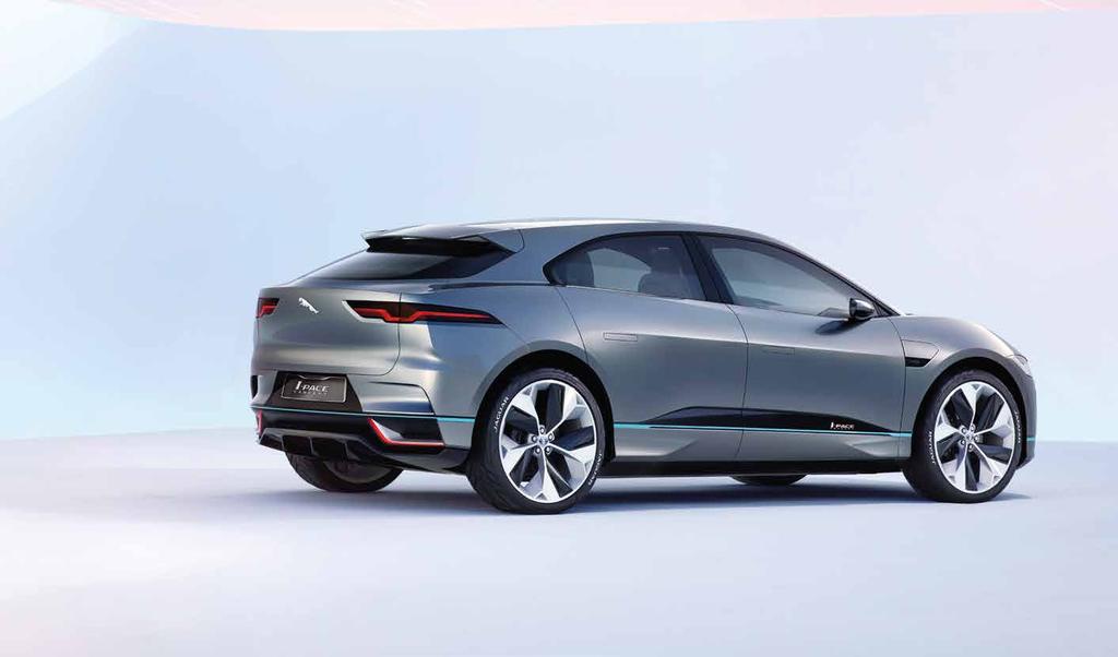 I-PACE CONCEPT: 100% ELEKTRISCH Toonaangevend en gedurfd: de I-PACE Concept geeft een goede hint van Jaguar s eerste volledig elektrische sportieve SUV met vijf zitplaatsen.