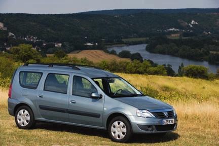 GARANTIE De service van Dacia Dacia Garantie. Dacia geeft op haar nieuwe personenauto s standaard 36 maanden fabrieksgarantie met een maximum van 100.000 km. Dacia Reparatie Garantie.