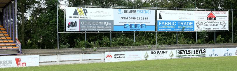 Doeken naast hoofdtribune Locatie Formaat Kostprijs Plaatsing Lay-out Naast hoofdtribune VOLZET 2,75 x 1,2 meter 500 per doek per jaar 400 per doek per jaar (3 jaar - facturatie jaarlijks) prijzen