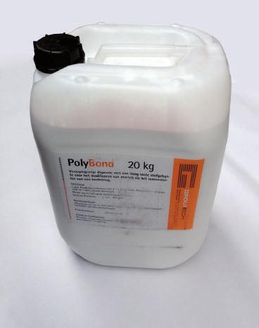 TOEBEHOREN EN ADDITIEVEN POLYBOND polymeerdispersie Reiniging Reinigen van het materieel kan plaatsvinden met water. Uitgeharde mortel mechanisch verwijderen.