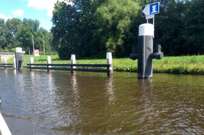 montage schroefdraden invetten met een waterafstotend vet.